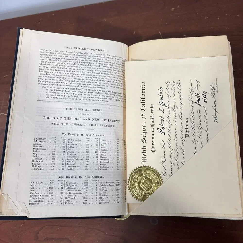 Webb School California Holy Bible King James Version Great Britain With maps - Picture 8 of 13